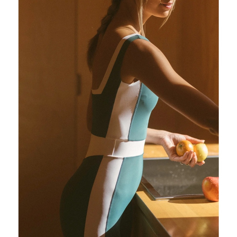 YLLW the label Able long bodysuit - Picture 6 of 14